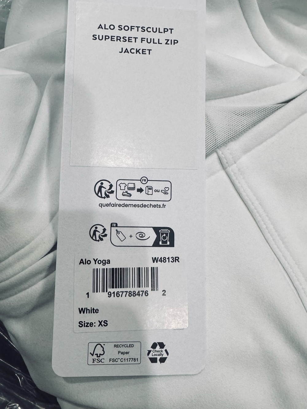 ALO Softsculpt Superset Full Zip Jacket in White - Picture 9 of 10